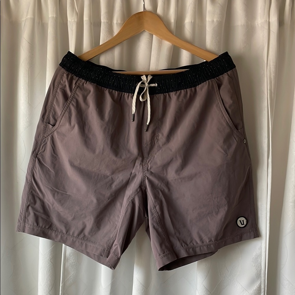 Vuori Men's Swim Board Shorts in Brown and Black